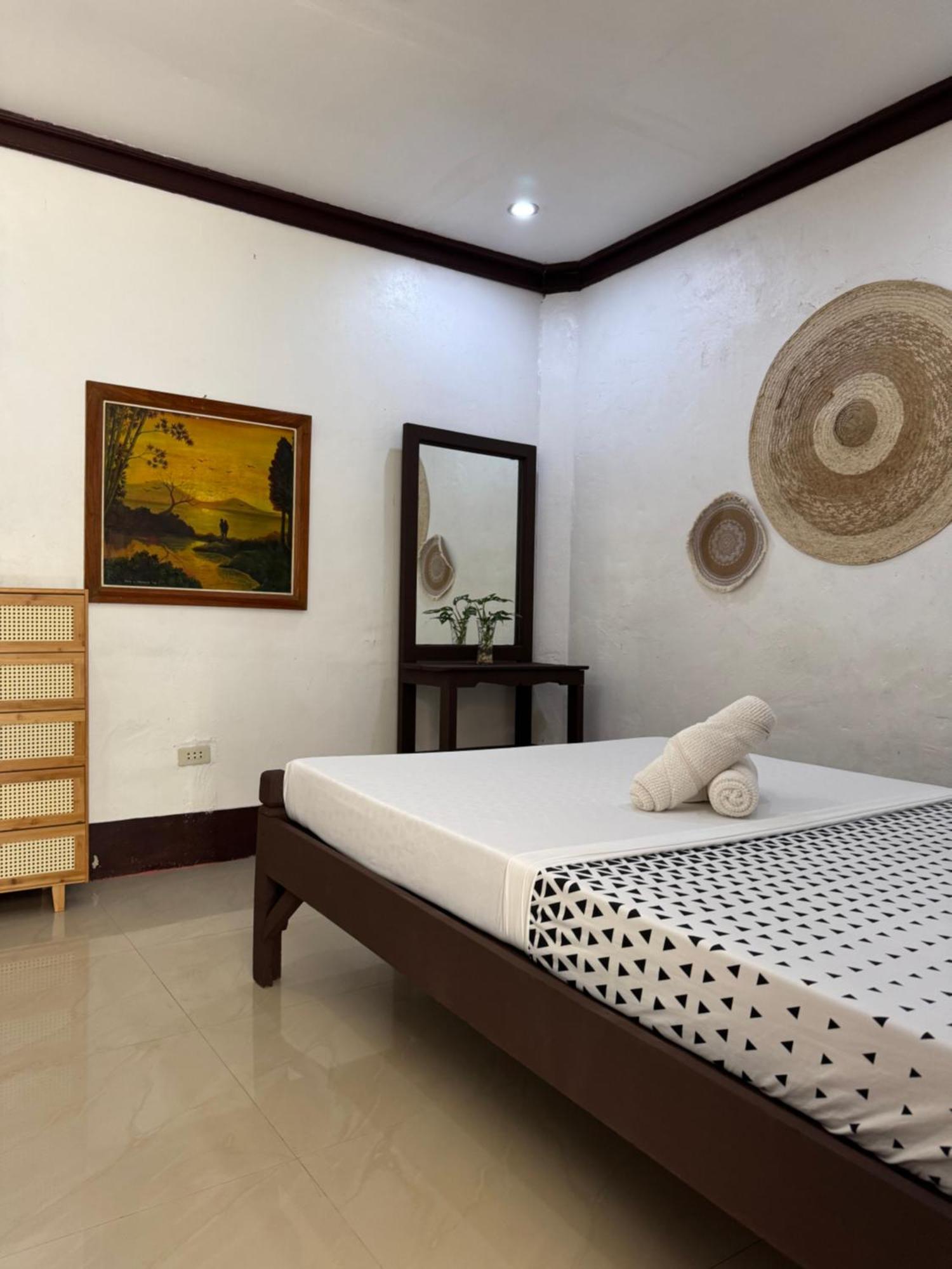 Aquaholik Traveler'S Lodge El Nido Exterior photo